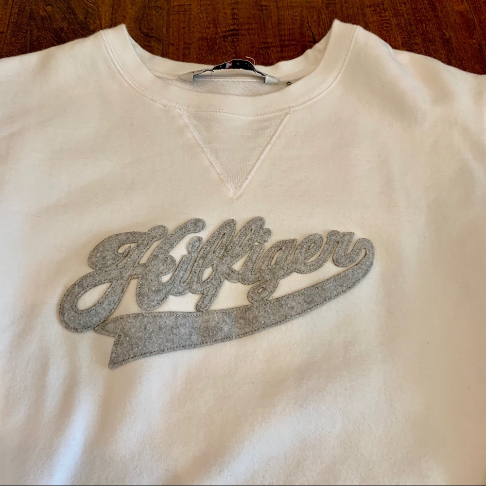 Tommy Hilfiger White W/ Gray Lettering Sweatshirt SZ-L